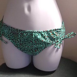 New California Waves Size M Green Bikini